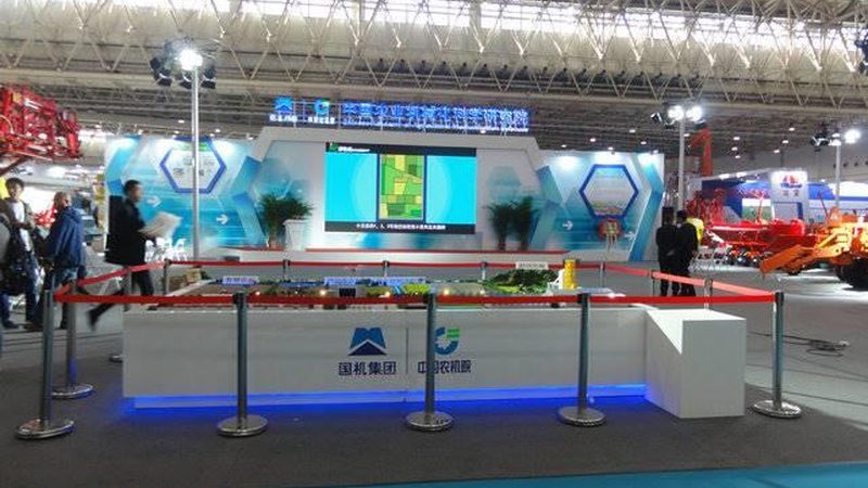 户外广告牌安装公司：揭秘其背后的技术与服务